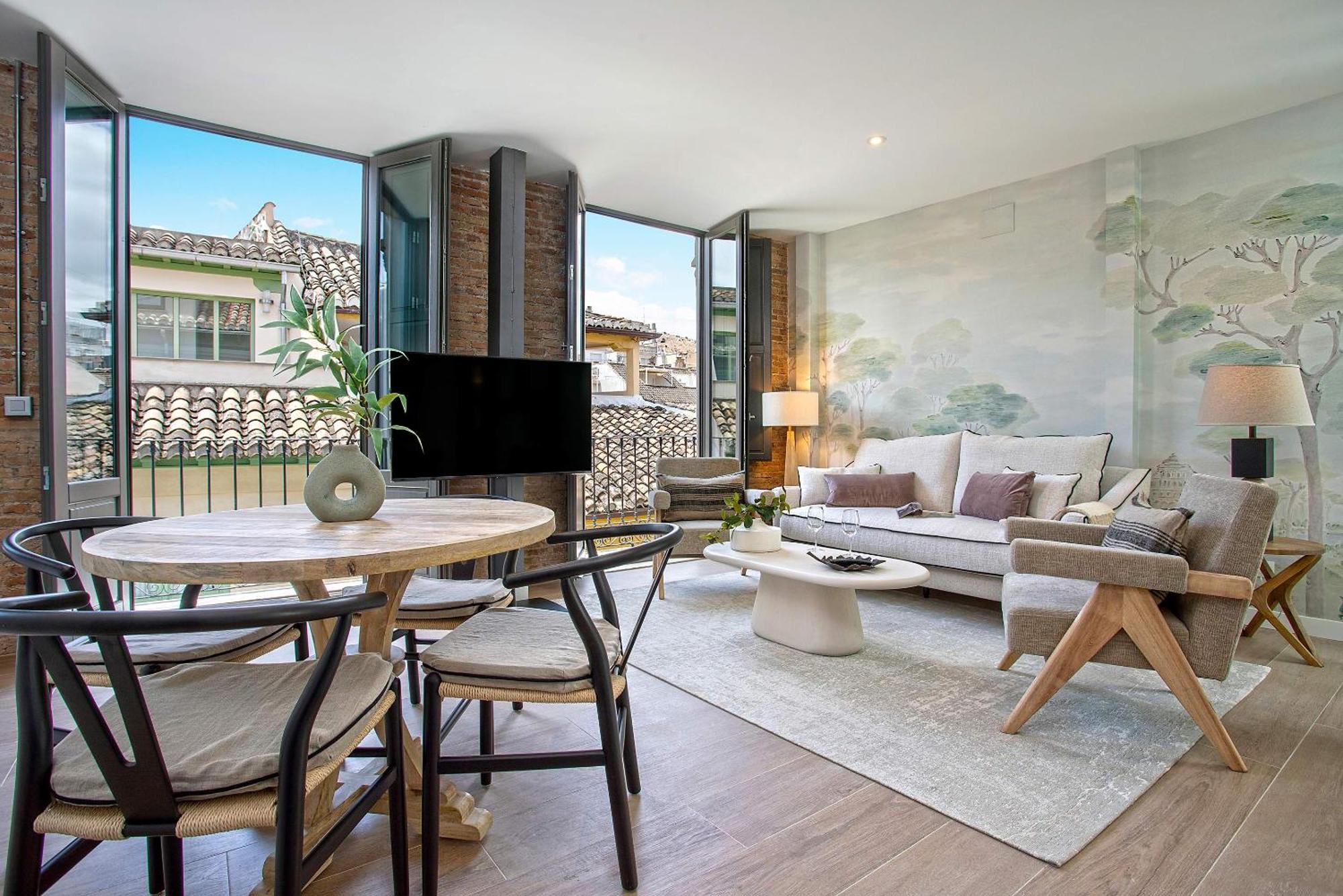 Apartamento de 2 dormitorios con balcón